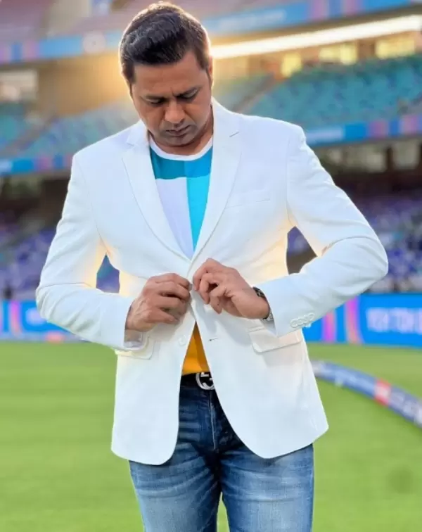 Ishan Kishan can't be picked for India if he is not playing: Aakash Chopra